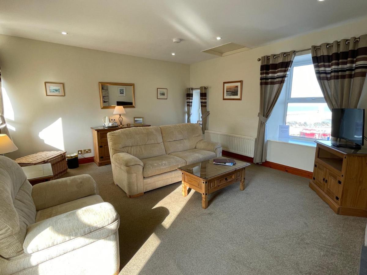Chandlers Bnb Seahouses Bagian luar foto