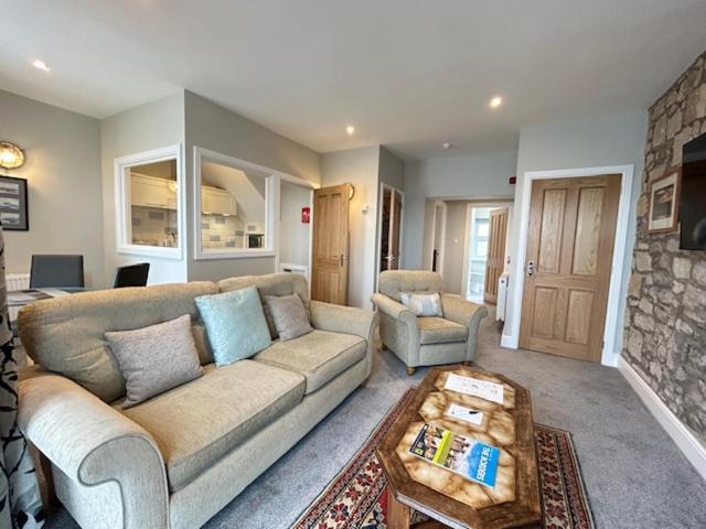 Chandlers Bnb Seahouses Bagian luar foto