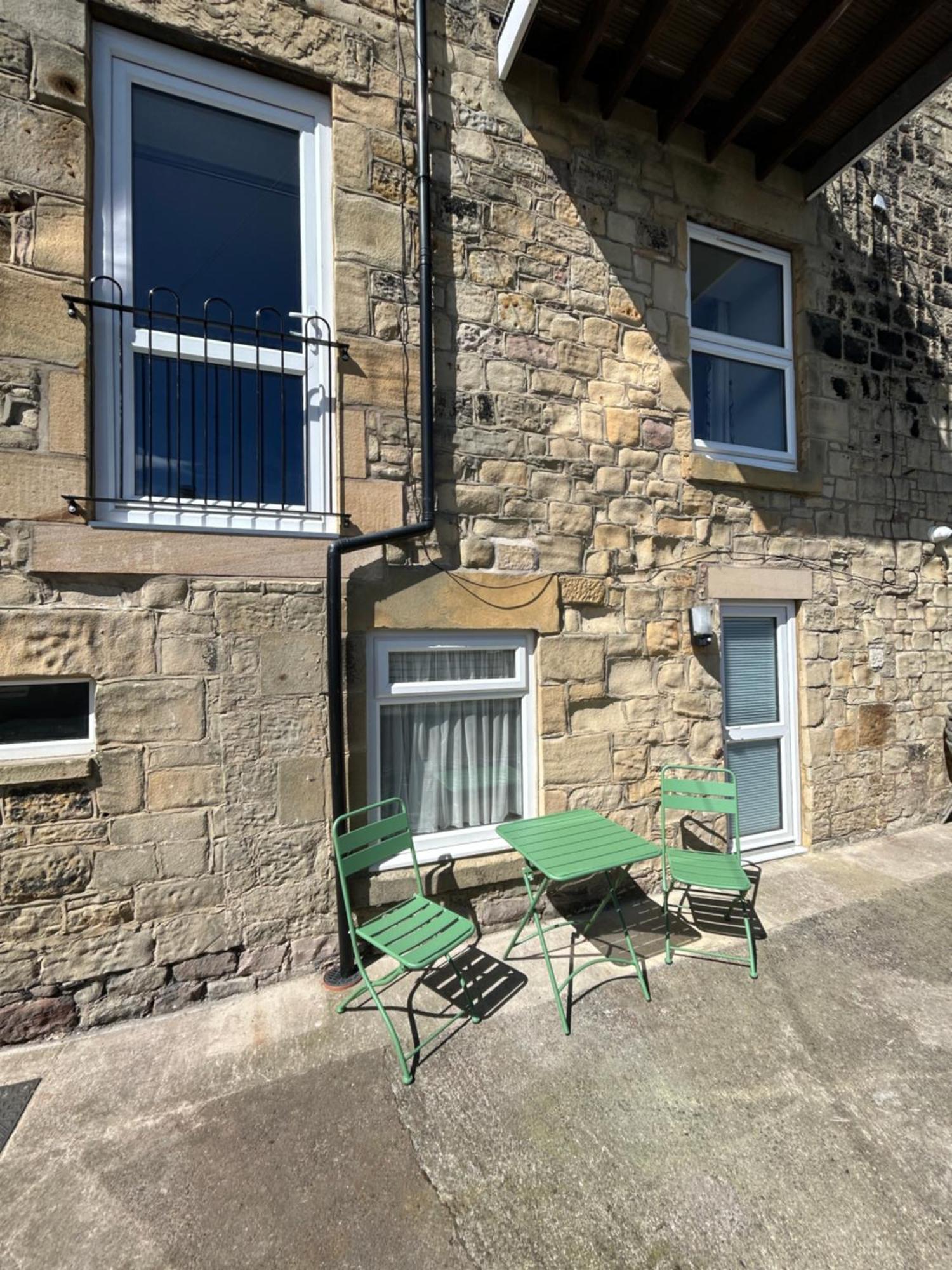 Chandlers Bnb Seahouses Bagian luar foto